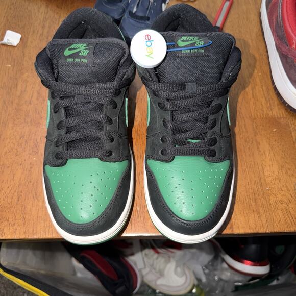 Size 8 - Nike Dunk Pro SB Low Black Pine
